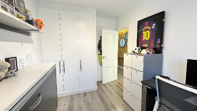 Imagen 18 Inmueble 302046 - Casa Adosada en venta en Alcorcón / Chalet en zona de las retamas para entrar a vivir