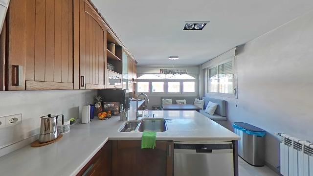 Imagen 7 Inmueble 302046 - Casa Adosada en venta en Alcorcón / Chalet en zona de las retamas para entrar a vivir