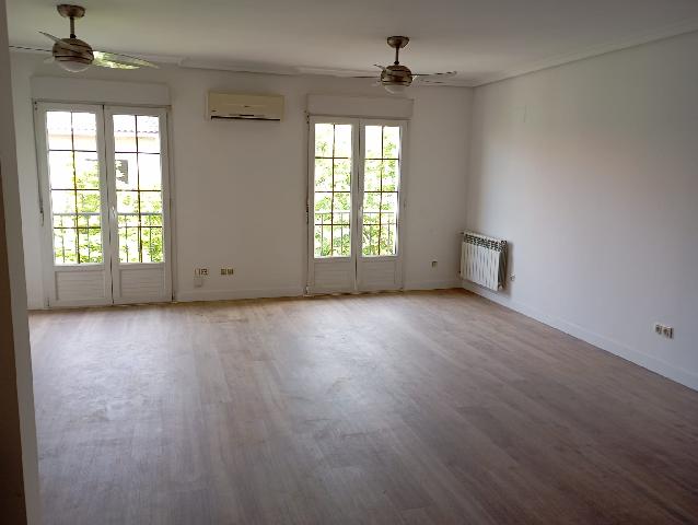 Imagen 1 Inmueble 302475 - Dúplex en alquiler en Villaviciosa De Odón / Duplex en alquiler para estudiantes