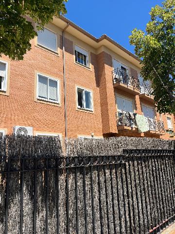 Imagen 1 Inmueble 302976 - Apartamento en venta en Villaviciosa De Odón / Piso centrico en avenida principe de asturias