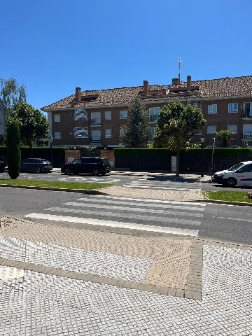 Imagen 2 Inmueble 302976 - Apartamento en venta en Villaviciosa De Odón / Piso centrico en avenida principe de asturias