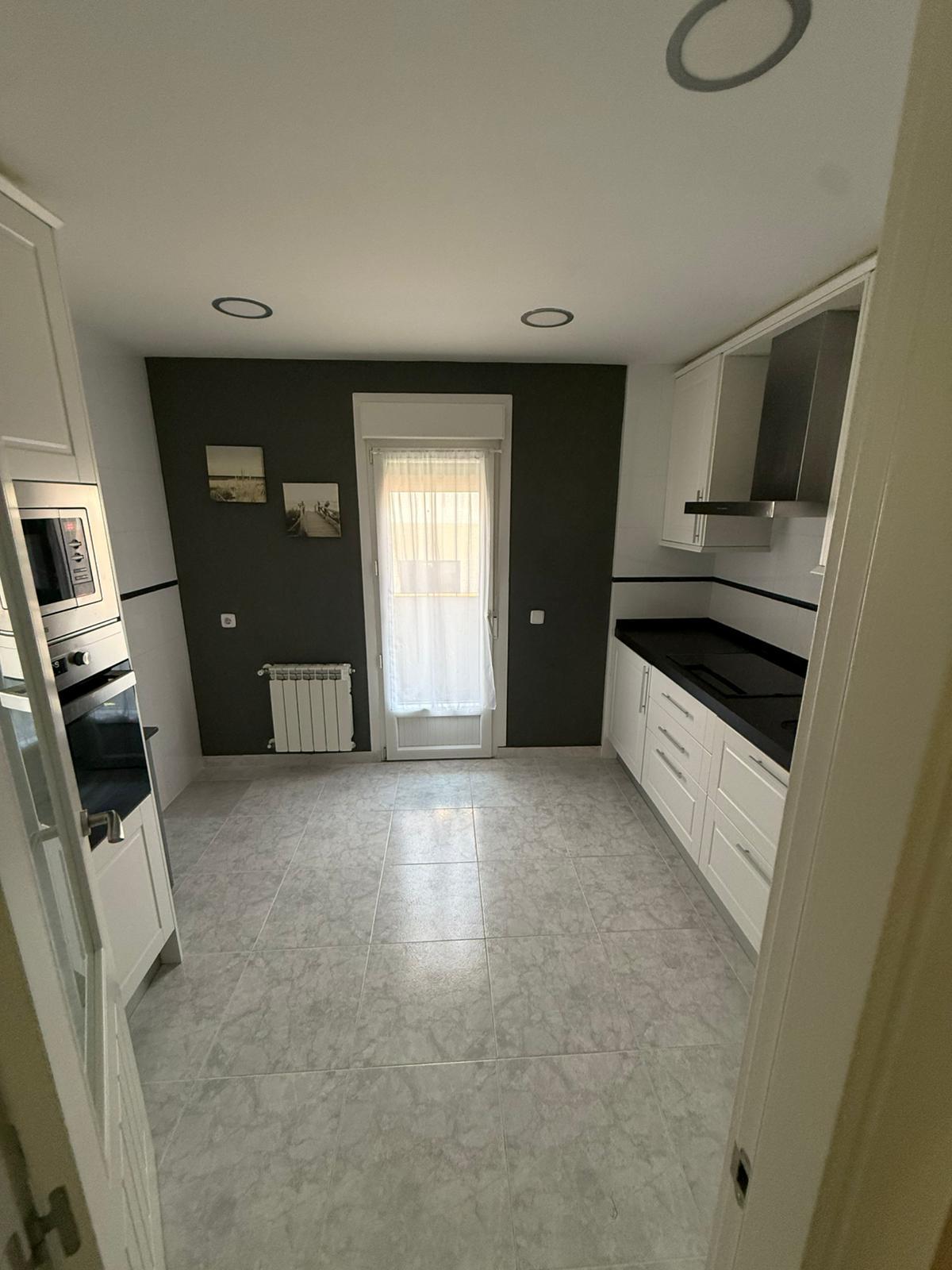 Imagen 5 Apartamento en alquiler en Villaviciosa De Odón / Casa pueblo para alquilar 3 habitaciones...