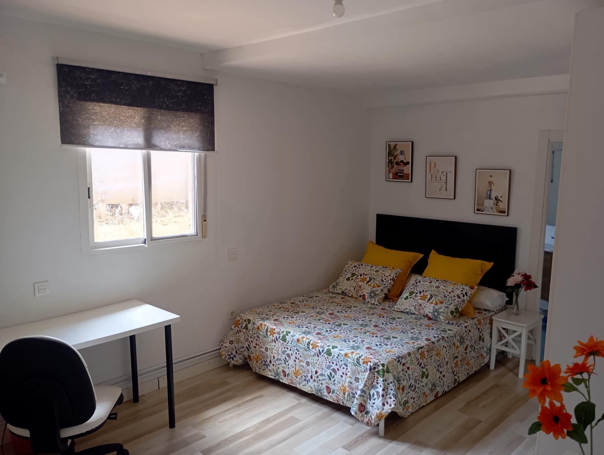 Imagen 1 Estudio en alquiler en Villaviciosa De Odón / Estudio compuesto con habitacion, baño y sal...