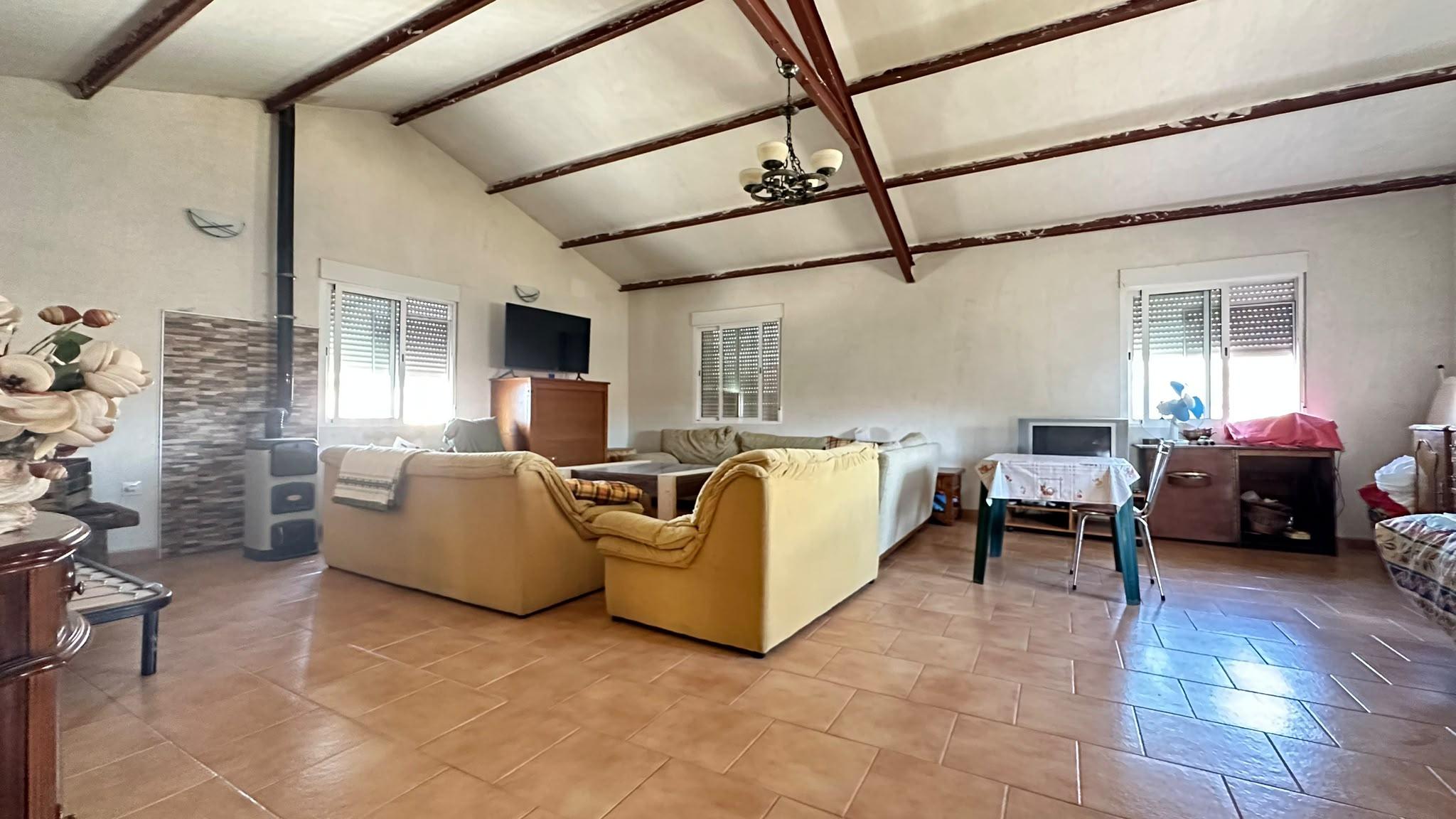 Imagen 17 Casa Aislada en venta en Pinarnegrillo / Fachada de cemento con revestimiento de piedra