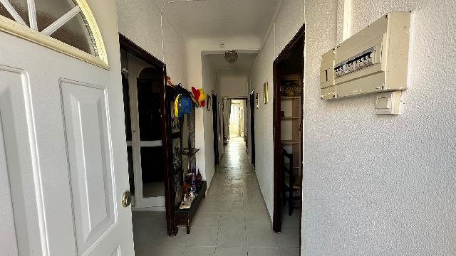 Imagen 2 Inmueble 305043 - Casa Aislada en venta en Pinarnegrillo / Fachada de cemento con revestimiento de piedra