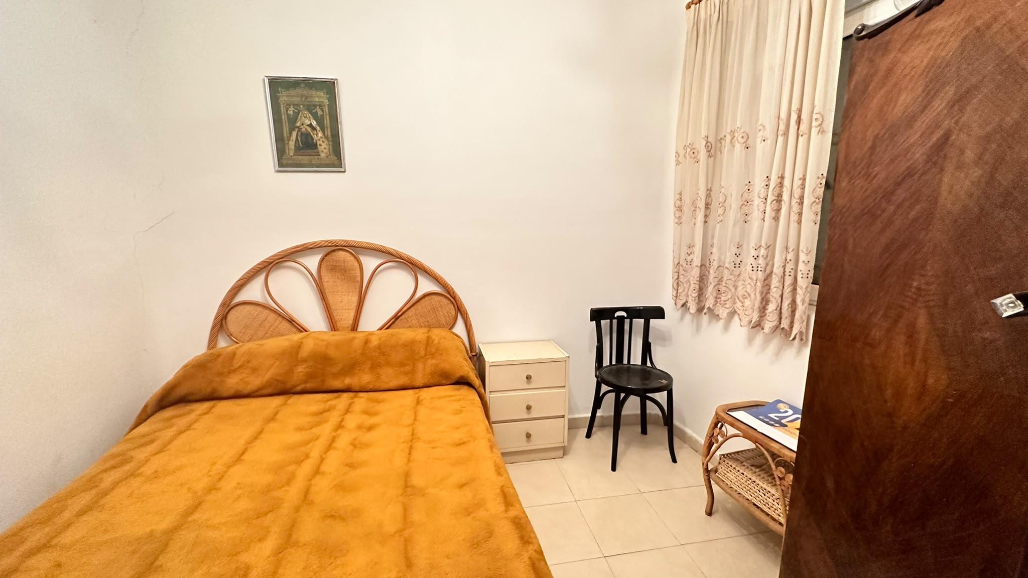 Imagen 5 Casa Aislada en venta en Pinarnegrillo / Fachada de cemento con revestimiento de piedra