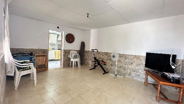 Imagen 25 Inmueble 305051 - Casa Aislada en venta en Escalona / Casa de ladrillo de una planta con 4 habitaciones