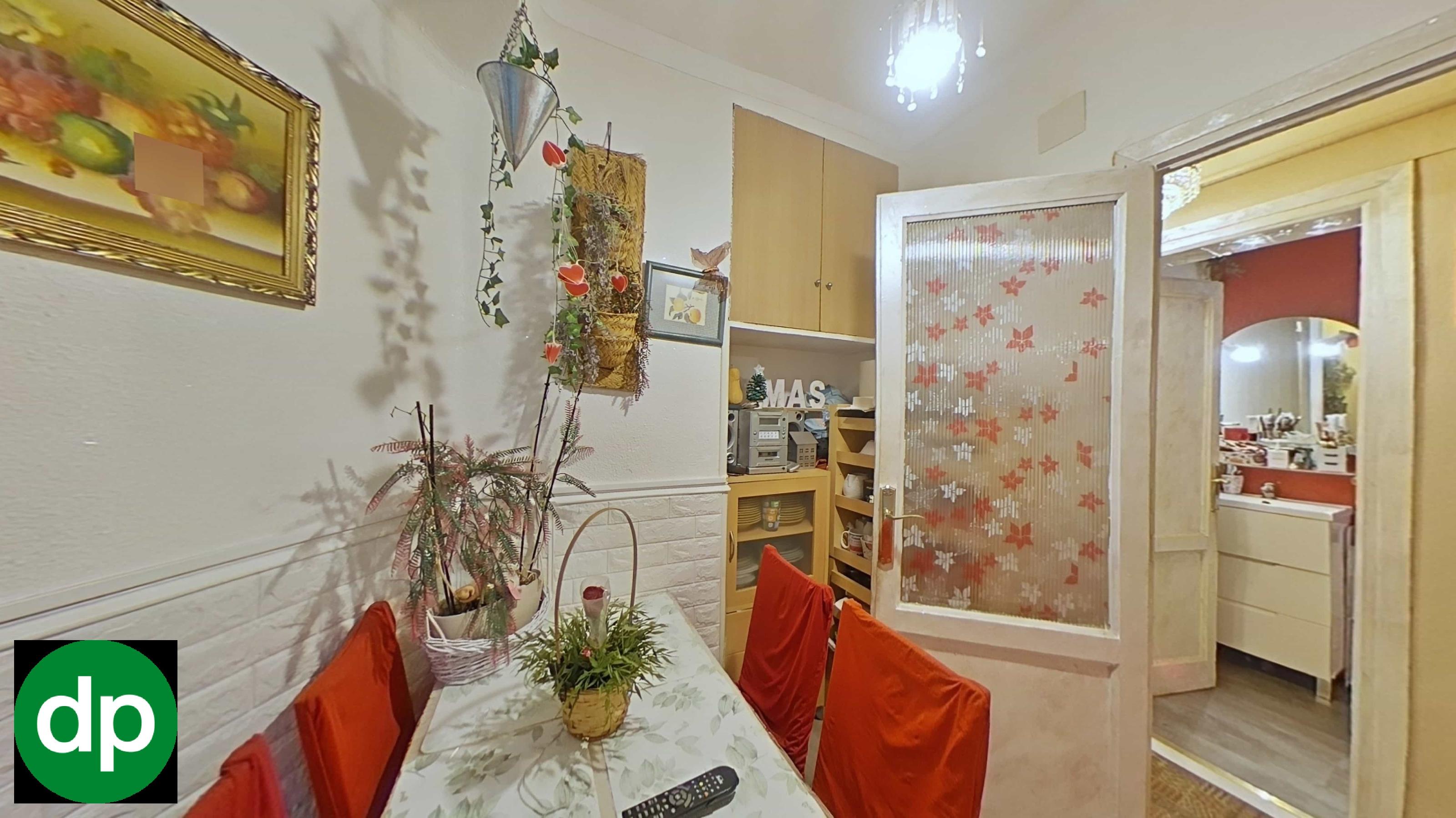 Imagen 17 Apartamento en venta en Madrid / Casa de 94,50 metro en zona estrecho con 4 habitaciones