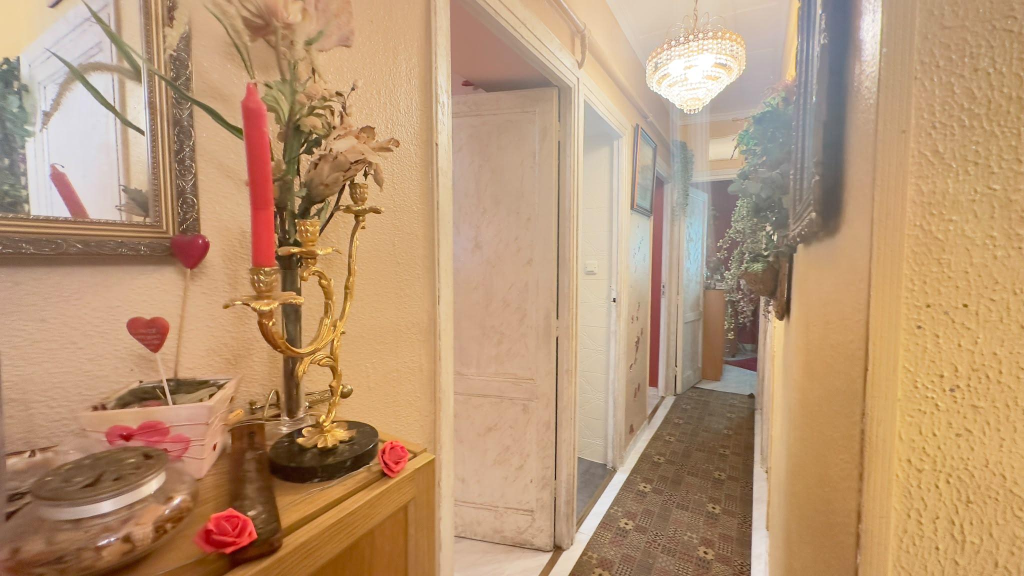 Imagen 6 Apartamento en venta en Madrid / Casa de 94,50 metro en zona estrecho con 4 habitaciones