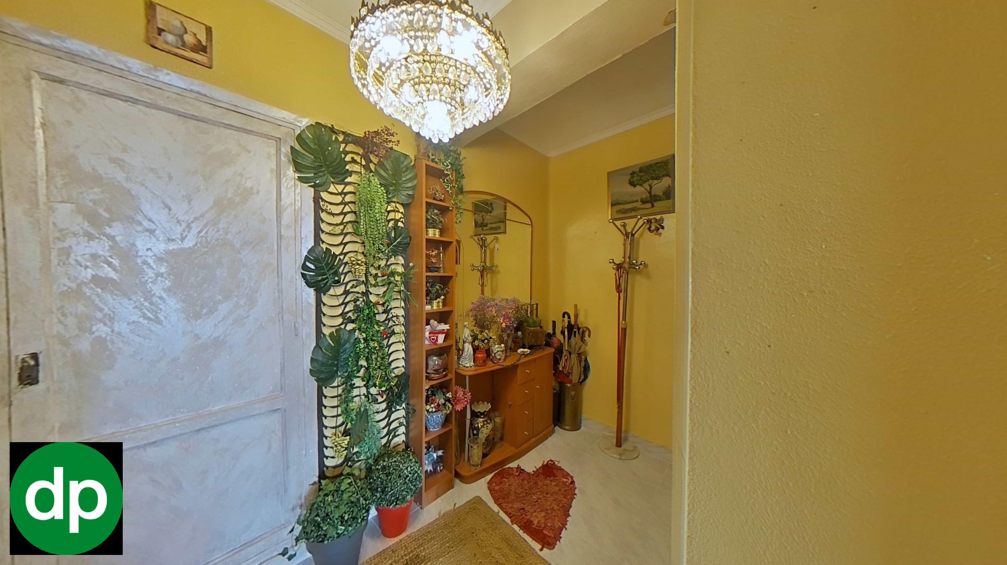 Imagen 5 Apartamento en venta en Madrid / Casa de 94,50 metro en zona estrecho con 4 habitaciones