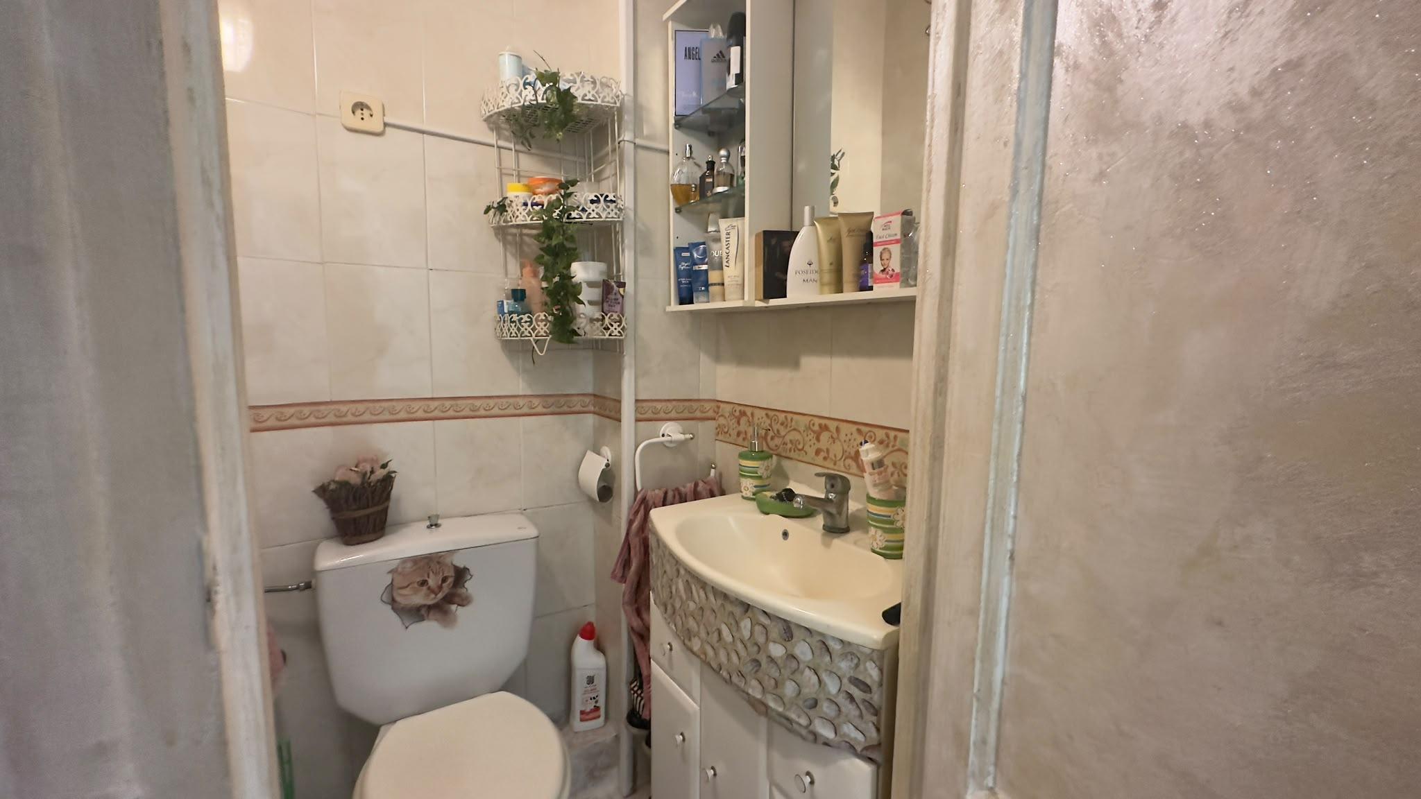Imagen 10 Apartamento en venta en Madrid / Casa de 94,50 metro en zona estrecho con 4 habitaciones