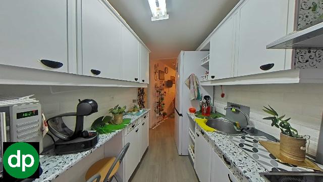 Imagen 8 Inmueble 305236 - Apartamento en venta en Madrid / Casa de 94,50 metro en zona estrecho con 4 habitaciones