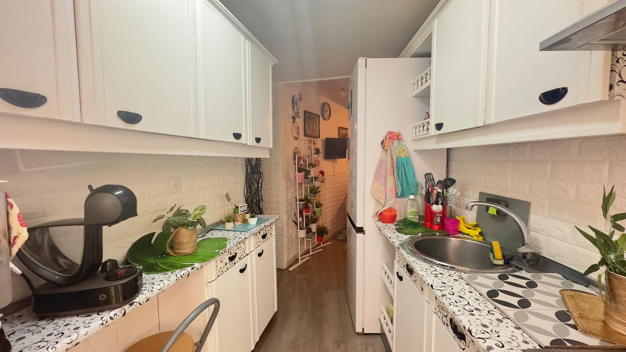 Imagen 13 Apartamento en venta en Madrid / Casa de 94,50 metro en zona estrecho con 4 habitaciones
