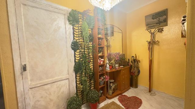 Imagen 2 Inmueble 305236 - Apartamento en venta en Madrid / Casa de 94,50 metro en zona estrecho con 4 habitaciones