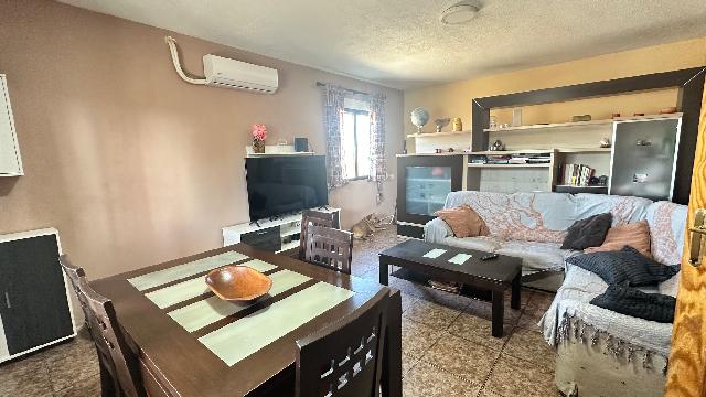 Imagen 10 Inmueble 306121 - Casa Aislada en venta en Escalona / Casa independiente de 2 plantas de 175 m2 