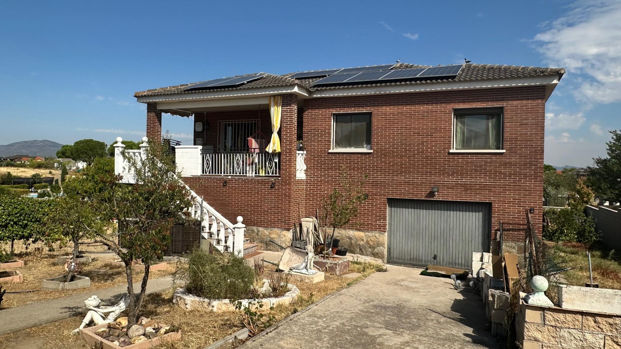 Imagen 2 Casa Aislada en venta en Escalona / Casa independiente de 2 plantas de 175 m2 