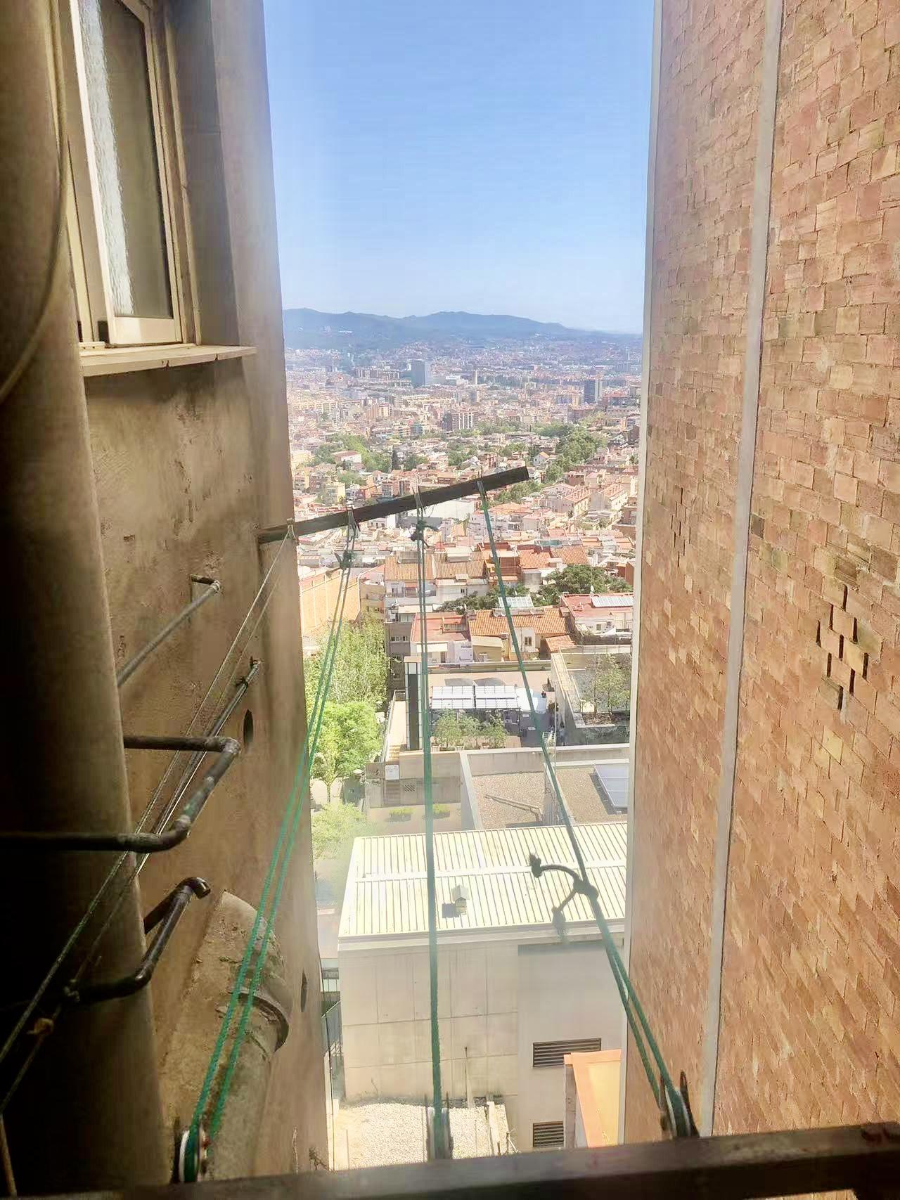 Imagen 14 Piso en venta en Barcelona / Cerca del metro L5 El Coll y Carmel parada bus v19 y 22