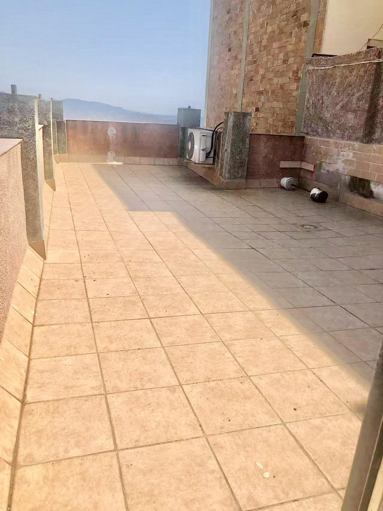 Imagen 13 Piso en venta en Barcelona / Cerca del metro L5 El Coll y Carmel parada bus v19 y 22