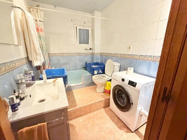 Imagen 9 Inmueble 298661 - Local Comercial en venta en Barcelona / Junto parada bus v19 y 22 cerca metro L5 El Coll/Carmel