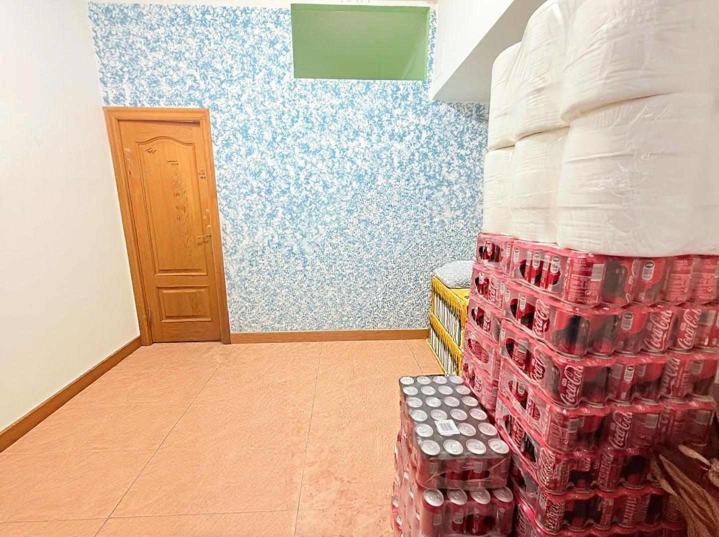 Imagen 8 Local Comercial en venta en Barcelona / Junto parada bus v19 y 22 cerca metro L5 El Coll/Carmel