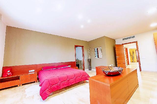 Imagen 15 Inmueble 300181 - Casa Aislada en venta en Castellnou De Bages / En urbanización castellnou de bages, cerca ...