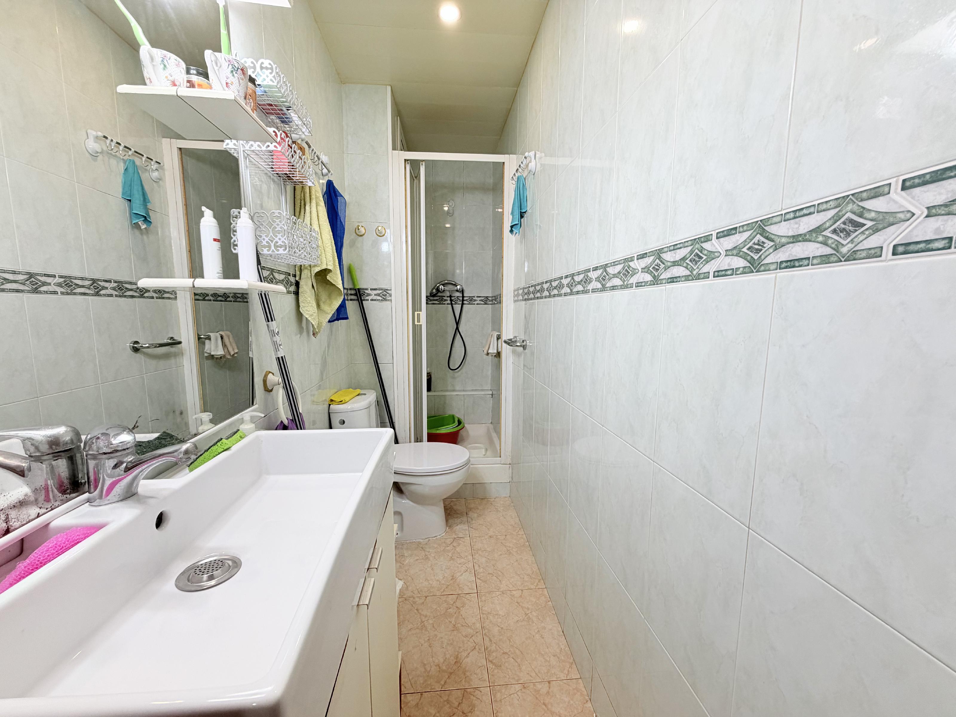 Imagen 23 Planta Baja en venta en Badalona / A 5 minutos del metro L2 Sant Roc