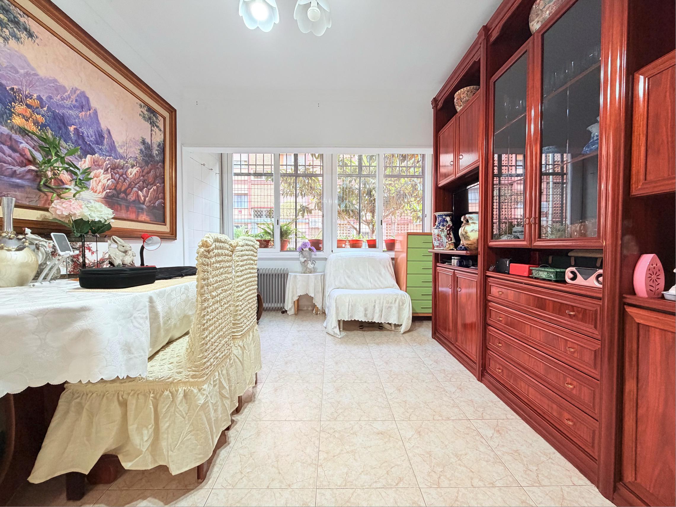 Imagen 6 Planta Baja en venta en Badalona / A 5 minutos del metro L2 Sant Roc