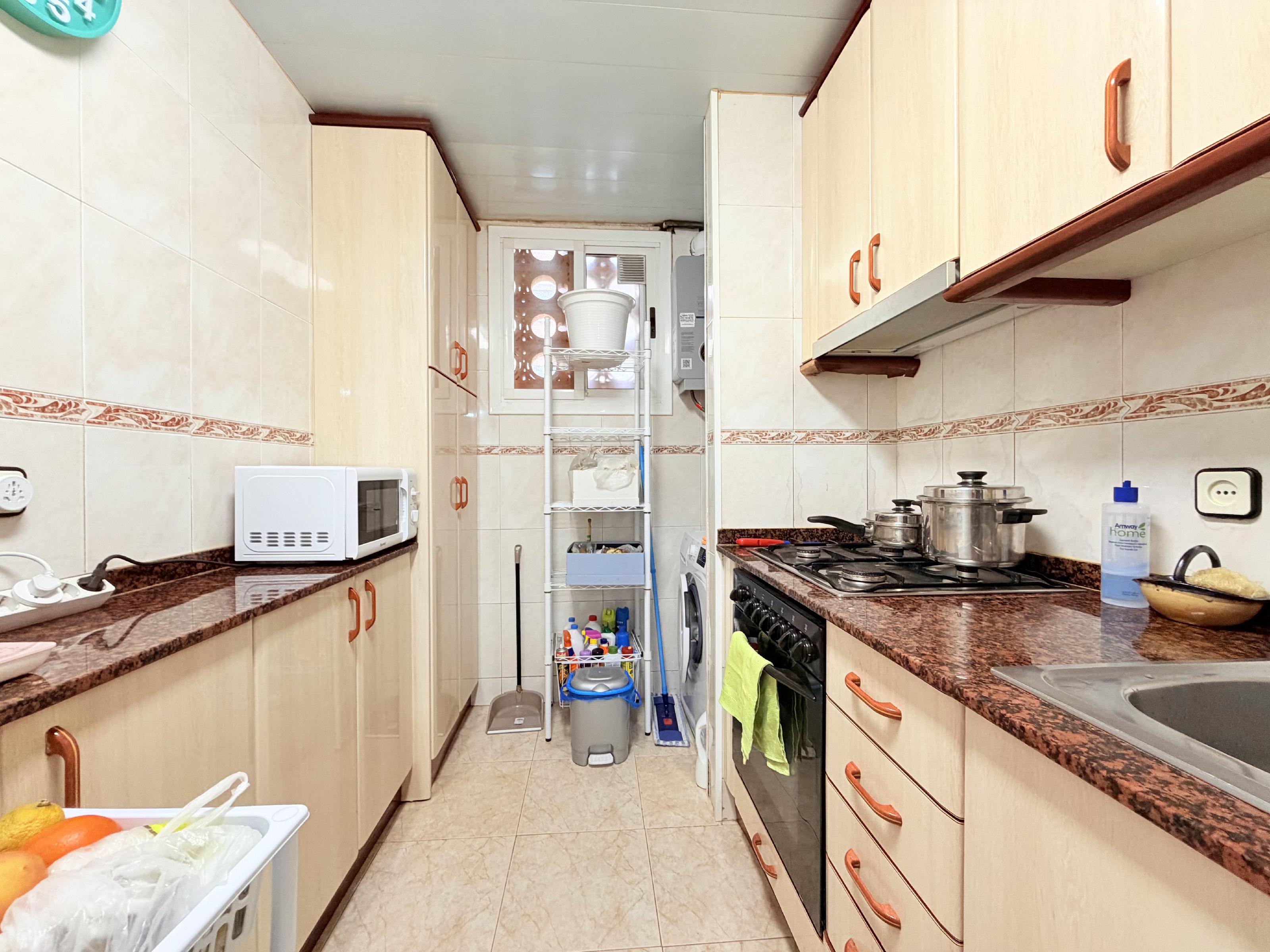 Imagen 18 Planta Baja en venta en Badalona / A 5 minutos del metro L2 Sant Roc