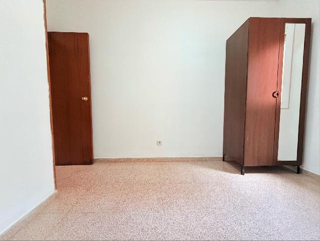 Imagen 22 Inmueble 302189 - Piso en venta en Santa Coloma De Gramenet / A 1 minuto de escola miguel hernandez cerca de...