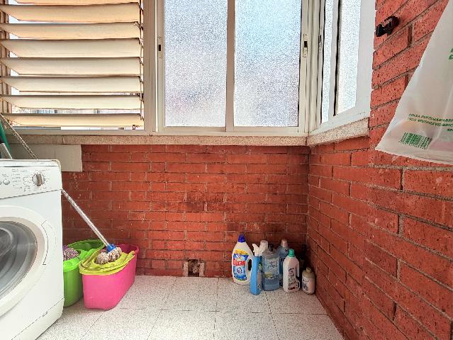 Imagen 30 Inmueble 302189 - Piso en venta en Santa Coloma De Gramenet / A 1 minuto de escola miguel hernandez cerca de...