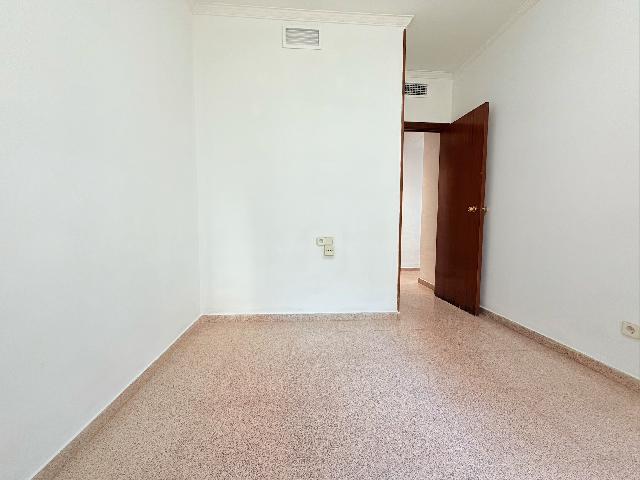 Imagen 23 Inmueble 302189 - Piso en venta en Santa Coloma De Gramenet / A 1 minuto de escola miguel hernandez cerca de...