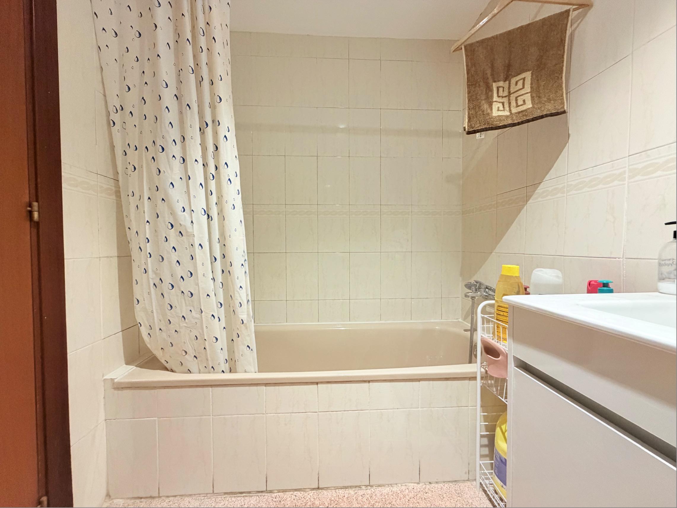 Imagen 32 Piso en venta en Santa Coloma De Gramenet / A 1 minuto de escola miguel hernandez cerca de...