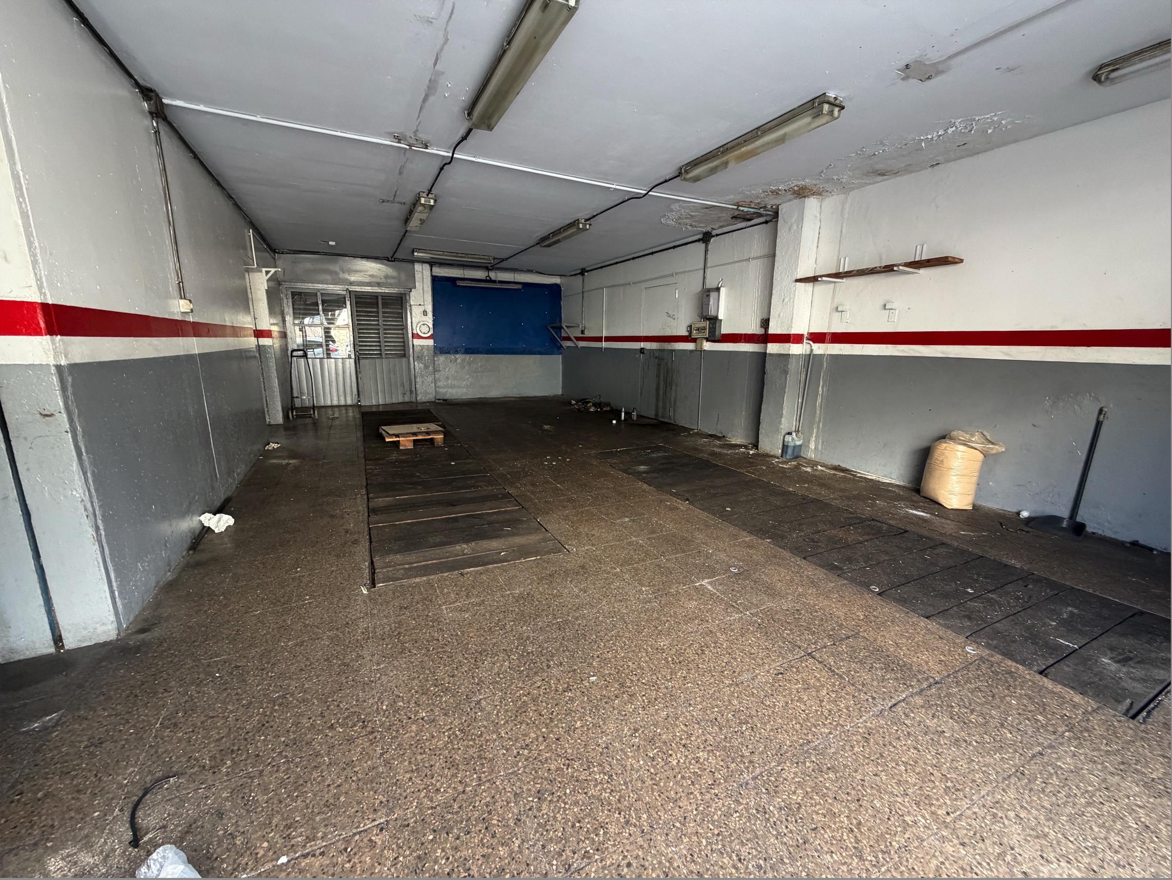 Imagen 3 Local Industrial en venta en Sant Adrià De Besòs / Zona la mina, cerca de cap la mina y ho...