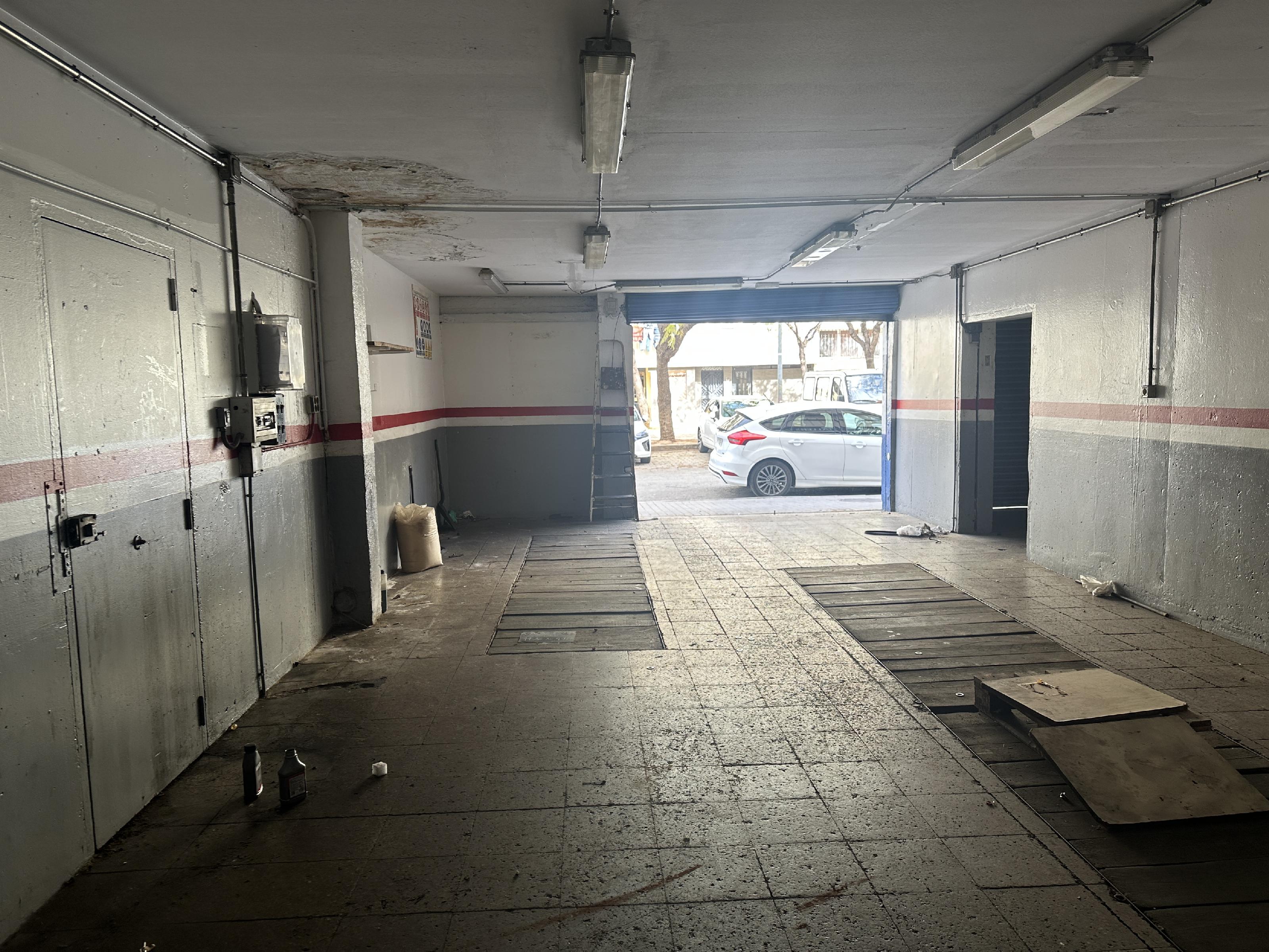 Imagen 7 Local Industrial en venta en Sant Adrià De Besòs / Zona la mina, cerca de cap la mina y ho...
