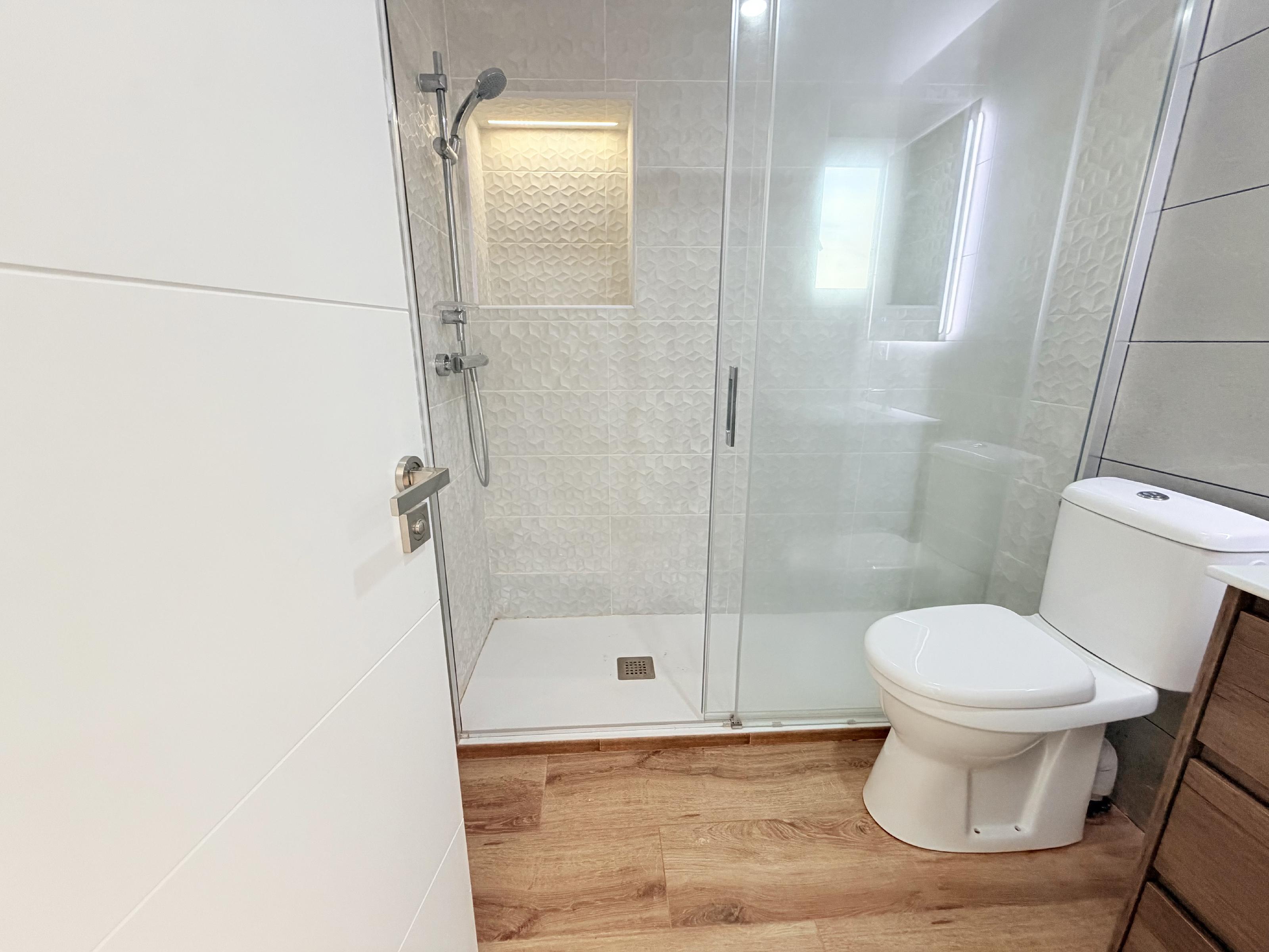 Imagen 19 Apartamento en alquiler en Sant Adrià De Besòs / Junto al cap la mina y a la seguridad soc...