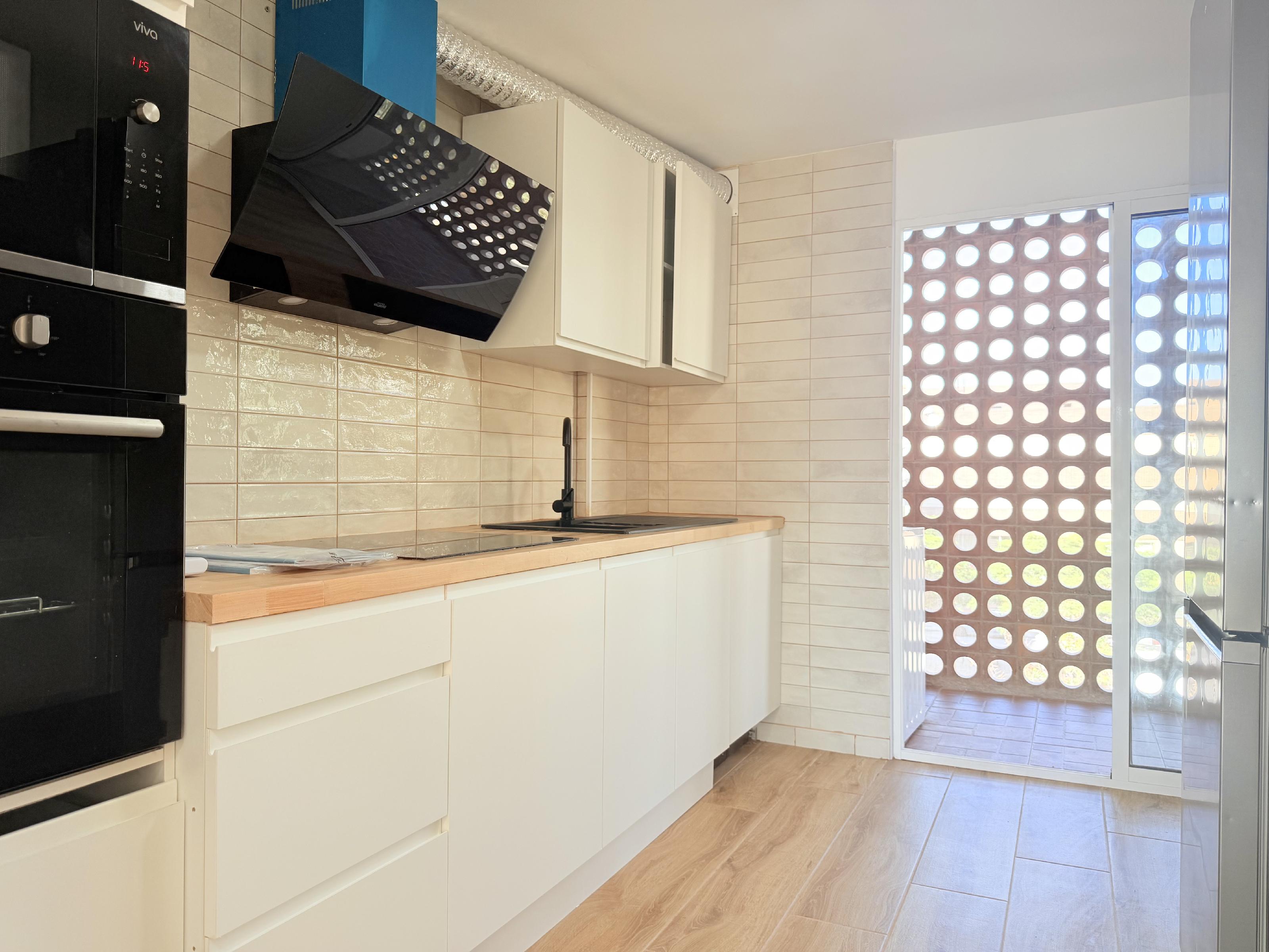 Imagen 7 Apartamento en alquiler en Sant Adrià De Besòs / Junto al cap la mina y a la seguridad soc...