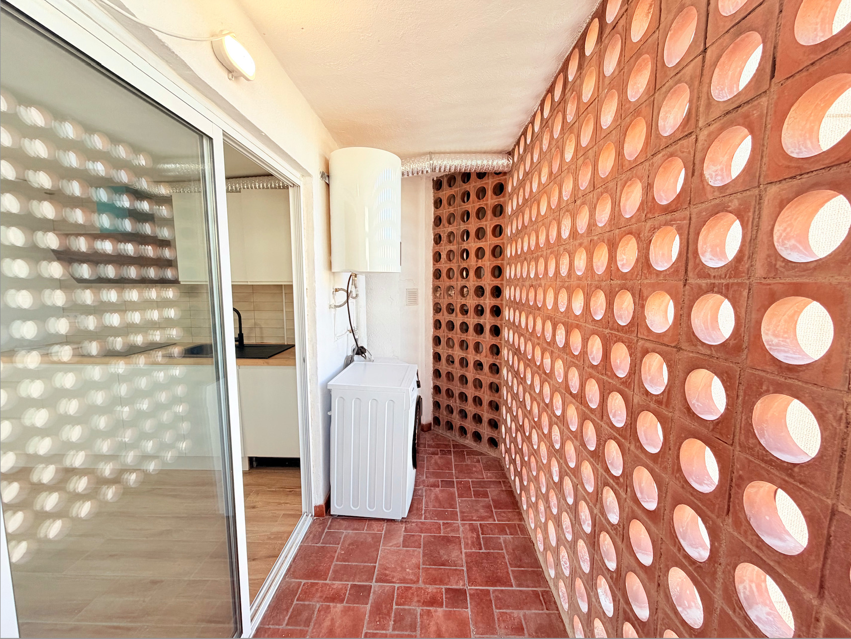 Imagen 11 Apartamento en alquiler en Sant Adrià De Besòs / Junto al cap la mina y a la seguridad soc...