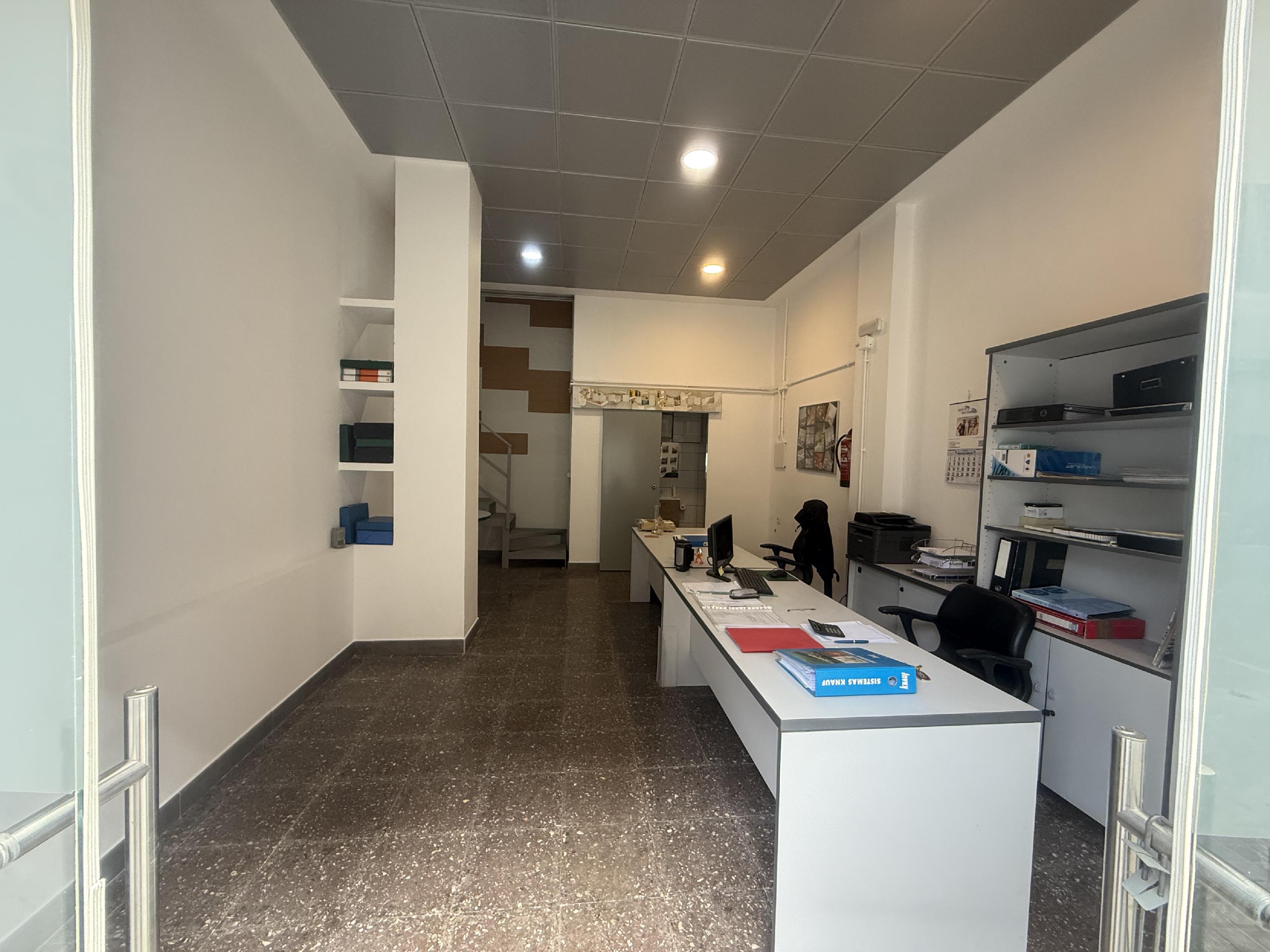 Imagen 5 Oficina Comercial en alquiler en Hospitalet De Llobregat L´ / A una cuadra de av.Josep T...