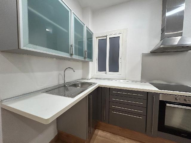 Imagen 8 Inmueble 298039 - Piso en venta en Hospitalet De Llobregat (L´) / A dos calles de la Plaza de Sant Jordi, Sa...