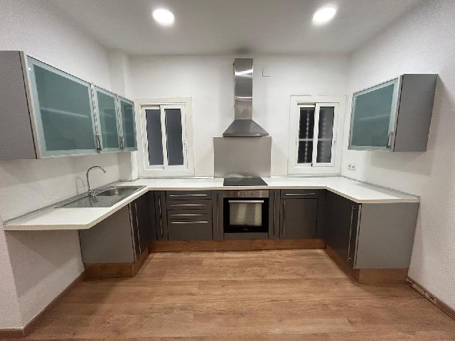 Imagen 9 Inmueble 298039 - Piso en venta en Hospitalet De Llobregat (L´) / A dos calles de la Plaza de Sant Jordi, Sa...