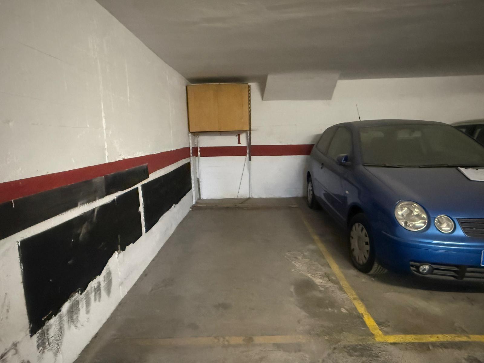 Imagen 1 Parking Coche en venta en Hospitalet De Llobregat L´ / Junto al metro de Ramblas Just Ol...