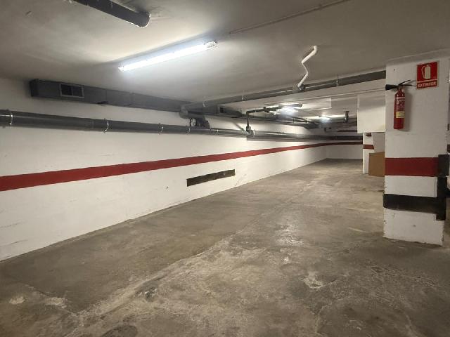 Imagen 11 Inmueble 300563 - Parking Coche en venta en Hospitalet De Llobregat (L´) / Junto al metro de Ramblas Just Ol...