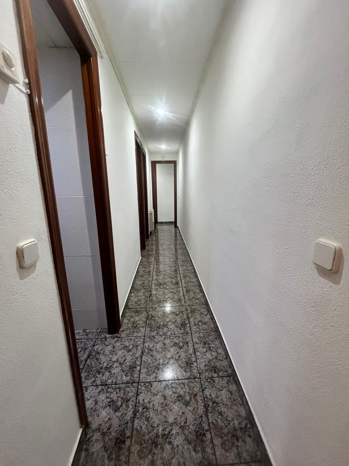 Imagen 11 Apartamento en venta en Hospitalet De Llobregat L´ / Mercado Collblanc