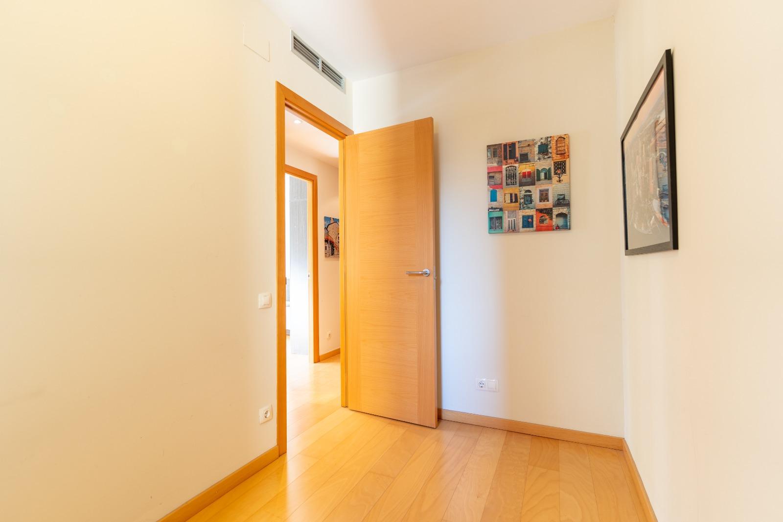 Imagen 21 Apartamento en venta en Hospitalet De Llobregat L´ / Mercado de Santa Eulalia