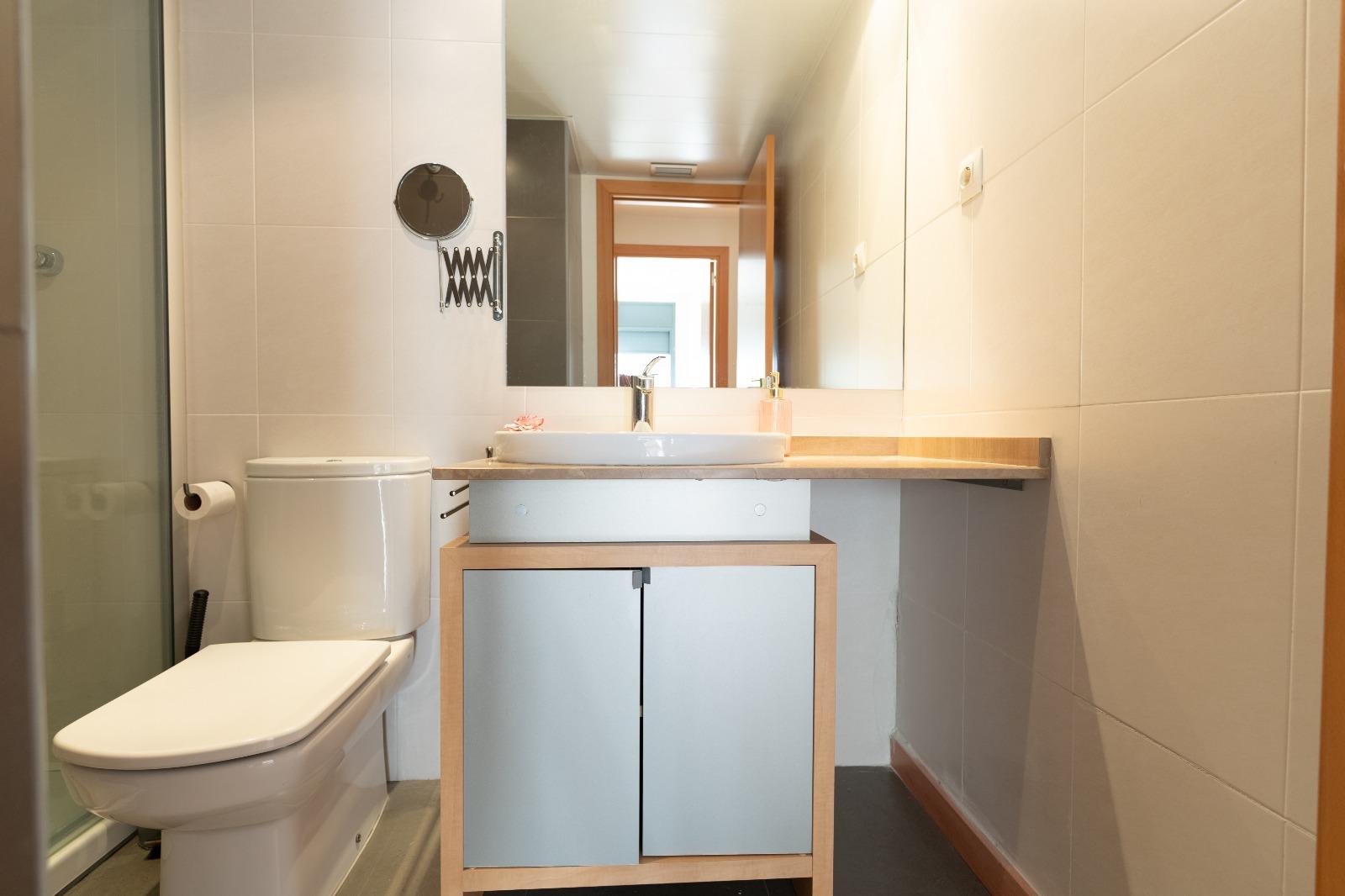 Imagen 23 Apartamento en venta en Hospitalet De Llobregat L´ / Mercado de Santa Eulalia