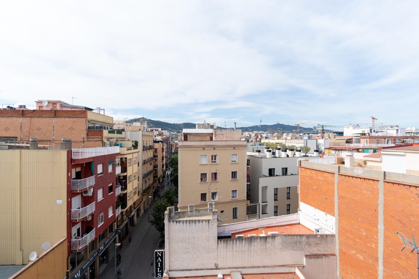 Imagen 24 Apartamento en venta en Hospitalet De Llobregat L´ / Mercado Collblanc