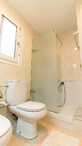 Imagen 16 Inmueble 303084 - Casa Adosada en venta en Hospitalet De Llobregat (L´) / A dos calles del Parque de la Torrasa.