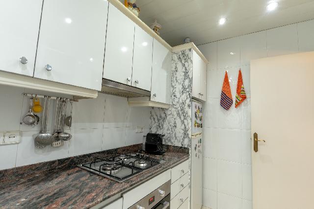 Imagen 19 Inmueble 303084 - Casa Adosada en venta en Hospitalet De Llobregat (L´) / A dos calles del Parque de la Torrasa.
