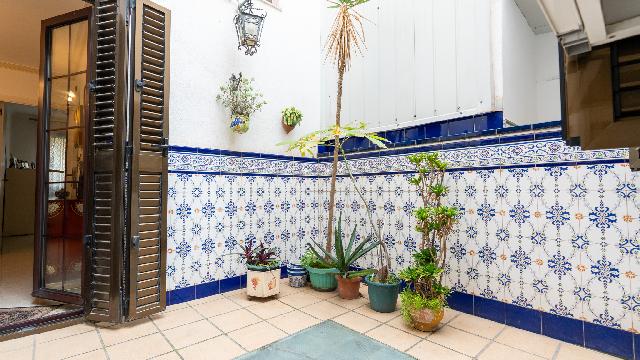 Imagen 18 Inmueble 303084 - Casa Adosada en venta en Hospitalet De Llobregat (L´) / A dos calles del Parque de la Torrasa.
