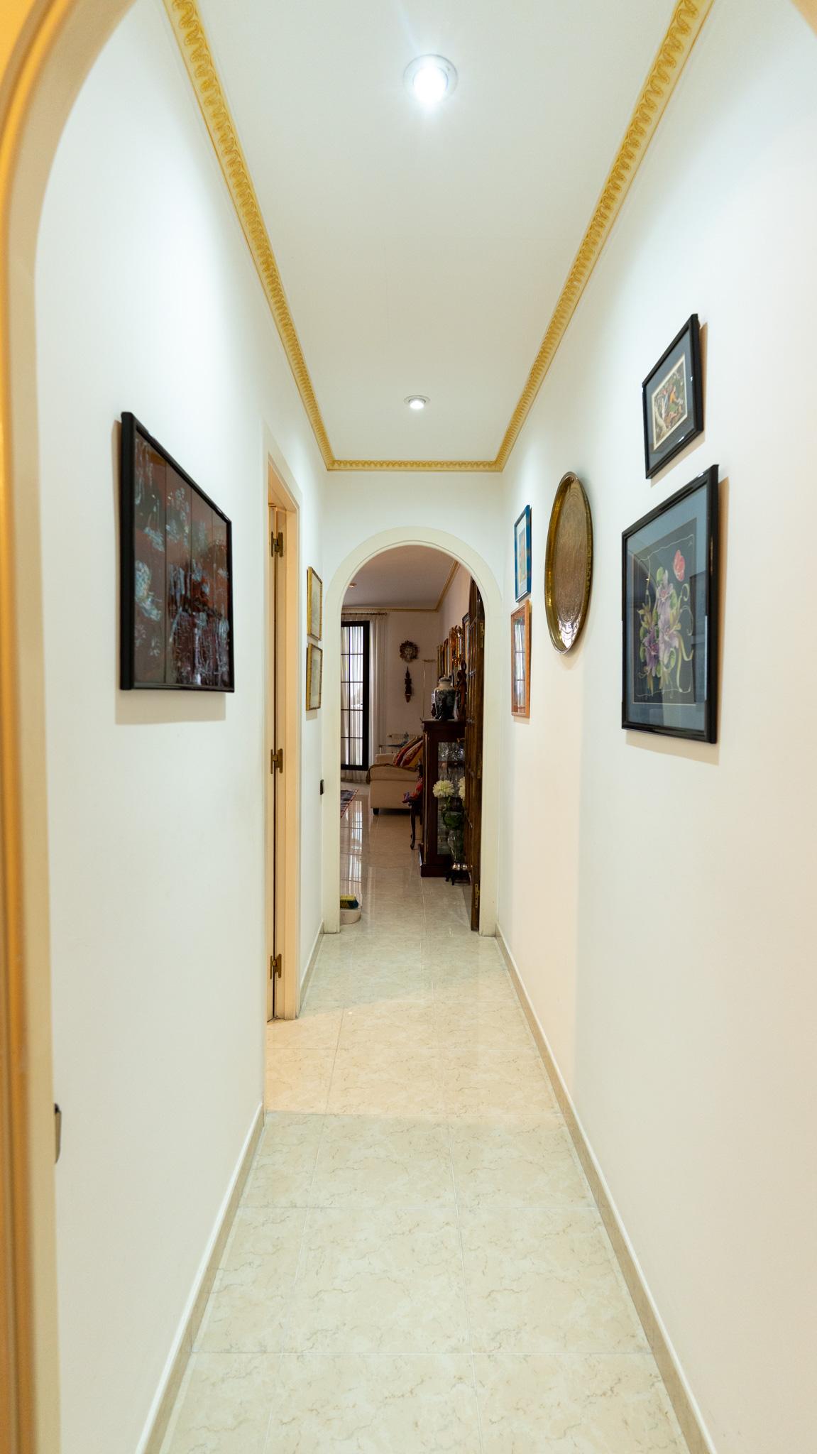 Imagen 12 Casa Adosada en venta en Hospitalet De Llobregat L´ / A dos calles del Parque de la Torrasa.